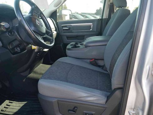 Used 2019 RAM 1500 Big Horn AWD/4WD image 30