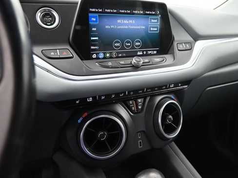 Used 2020 Chevrolet Blazer LT FWD image 20