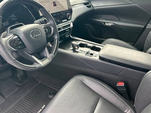 Used 2025 Lexus RX 350 w/ Convenience Package AWD/4WD image 7