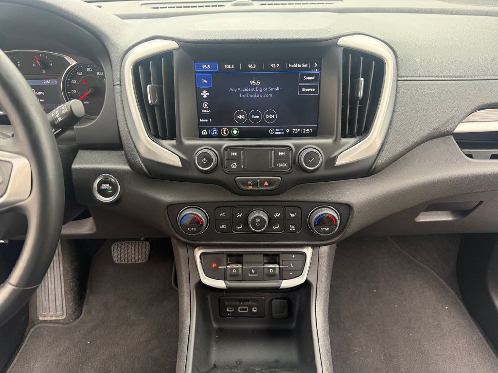 Used 2024 GMC Terrain SLT AWD/4WD image 14