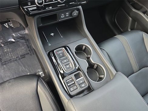 Used 2023 Honda Pilot Touring image 29