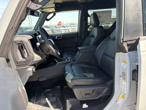 New 2026 Ford Bronco Outer Banks image 11