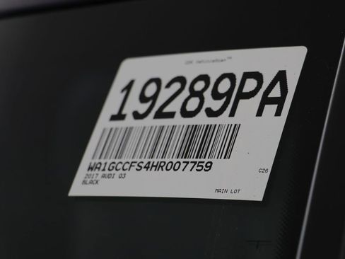 Used 2017 Audi Q3 2.0T Prestige w/ Prestige Package image 25