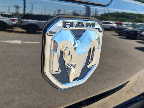 Used 2022 RAM 1500 Big Horn AWD/4WD image 30