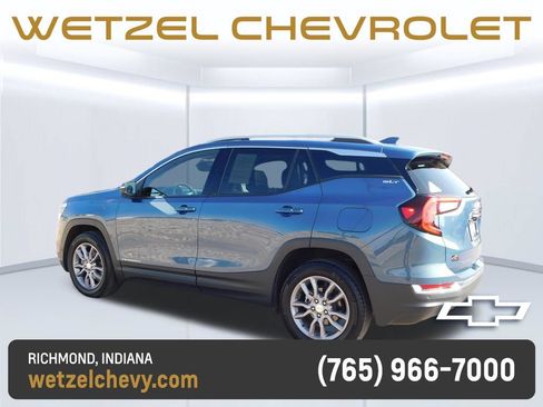 Used 2024 GMC Terrain SLT w/ Tech Package AWD/4WD image 5