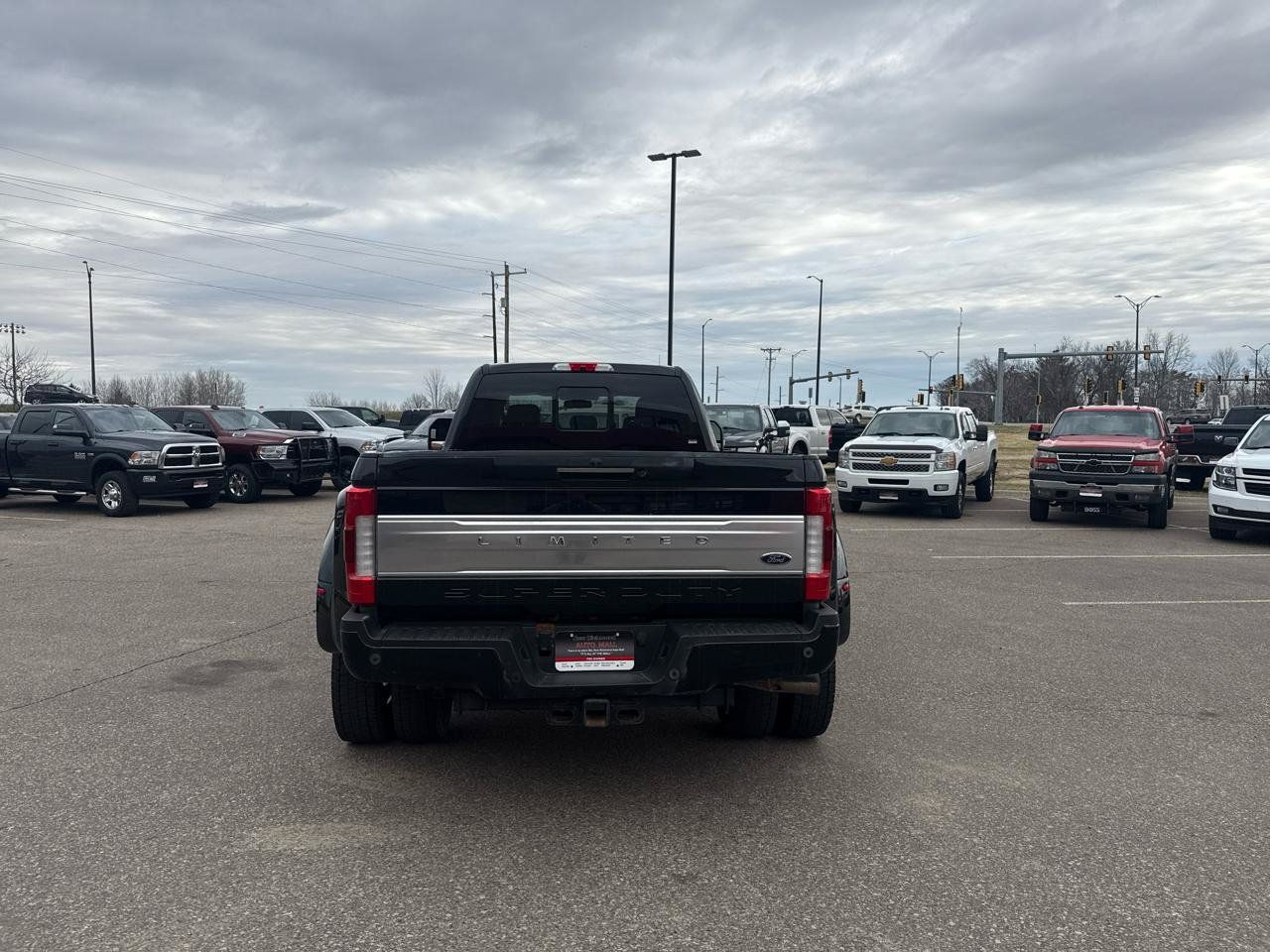 Used 2018 Ford F450 Limited w/ FX4 Off-Road Package AWD/4WD image 4