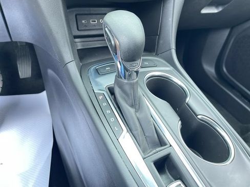 Certified 2024 Chevrolet Equinox LT AWD/4WD image 15