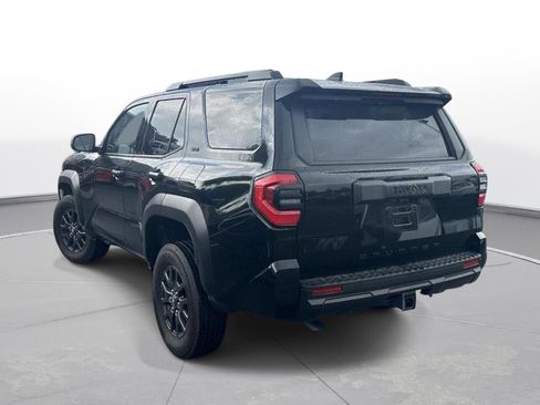 Certified 2025 Toyota 4Runner SR5 AWD/4WD image 8