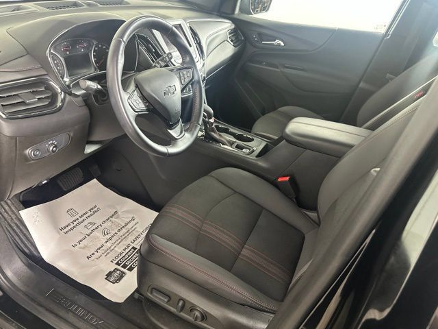 Used 2022 Chevrolet Equinox RS AWD/4WD image 17