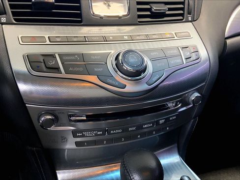 Used 2019 INFINITI Q70 L 3.7 AWD/4WD image 34