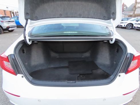Used 2022 Honda Accord EX-L image 10