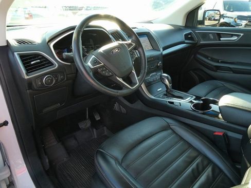 Used 2018 Ford Edge SEL w/ Equipment Group 201A image 21