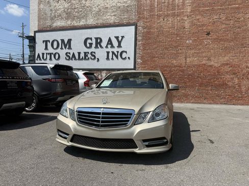 Used 2013 Mercedes-Benz E 350 BlueTEC Sedan image 1