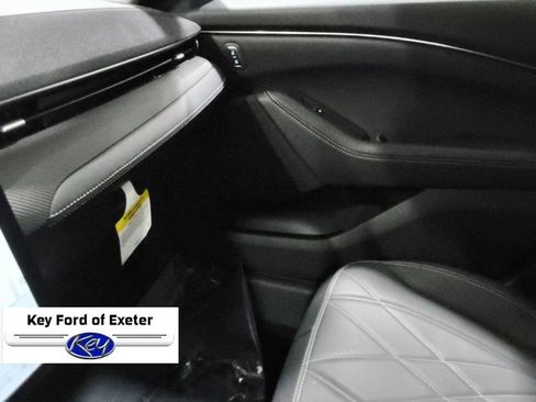 Used 2025 Ford Mustang Mach-E Select w/ Comfort Package Lite AWD/4WD image 34
