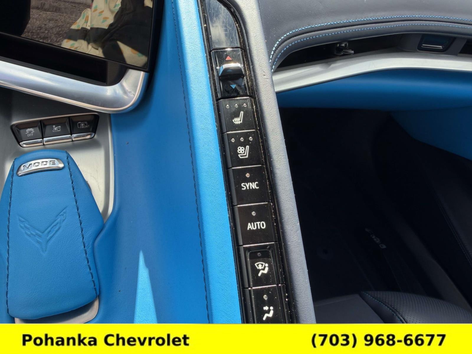 Used 2021 Chevrolet Corvette Stingray Premium Conv w/ Z51 Performance Package RWD image 18