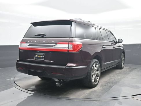 Used 2018 Lincoln Navigator L Reserve w/ Technology Package AWD/4WD image 6