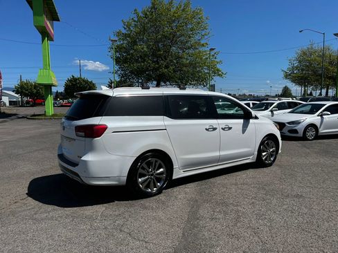 Used 2018 Kia Sedona SX Limited w/ SX Limited Prestige Package FWD image 3