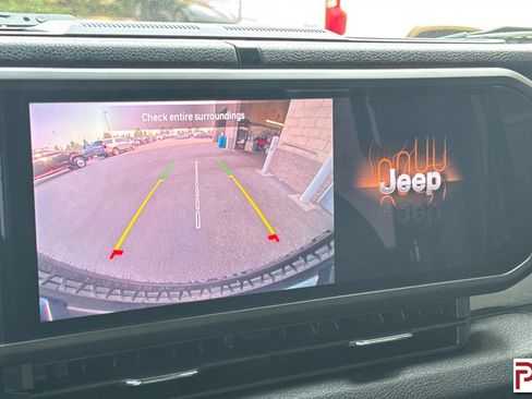 Used 2024 Jeep Wrangler Unlimited Sport AWD/4WD image 23