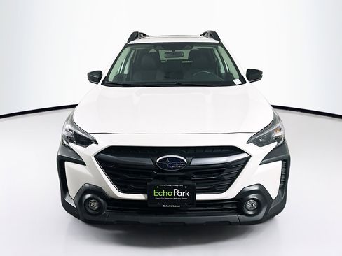 Used 2025 Subaru Outback Premium image 2