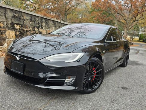 Used 2018 Tesla Model S 100D image 64