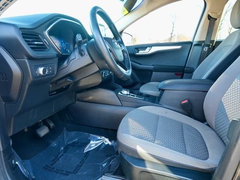 Used 2020 Ford Escape SE Sport image 12