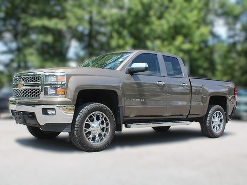 Used 2015 Chevrolet Silverado 1500 LT w/ All Star Edition AWD/4WD image 3