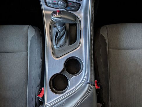 Used 2015 Dodge Challenger SXT w/ Driver Convenience Group image 29