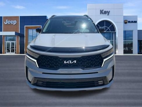 Used 2023 Kia Sorento SX AWD/4WD image 9