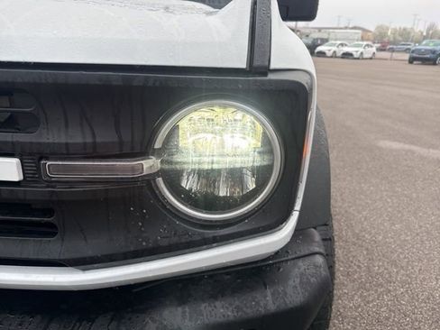 Used 2022 Ford Bronco Black Diamond image 9