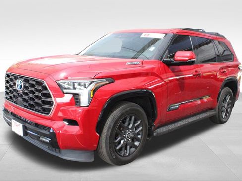 Certified 2023 Toyota Sequoia Platinum AWD/4WD image 9
