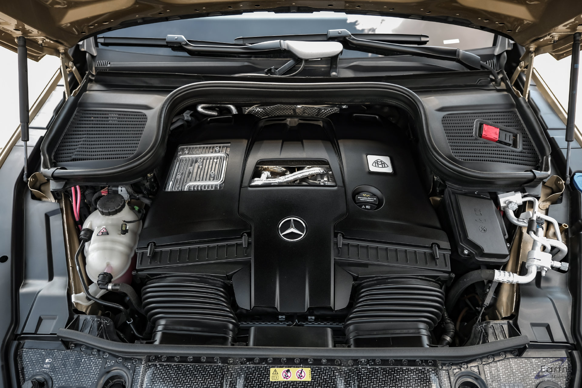 Used 2024 Mercedes-Benz Maybach GLS 600 4MATIC image 4