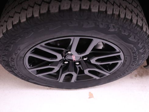 Used 2023 GMC Sierra 1500 Elevation w/ X31 Off-Road Package image 32