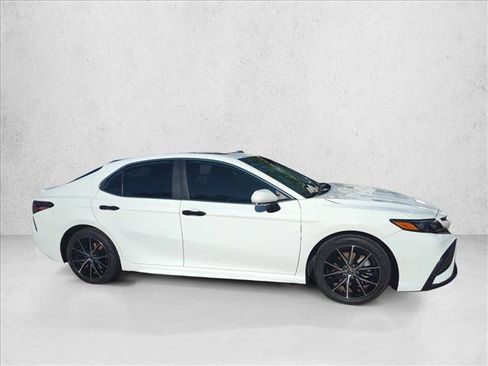 Certified 2024 Toyota Camry SE FWD image 4