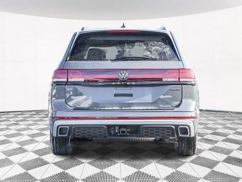 New 2026 Volkswagen Atlas Peak Edition image 16