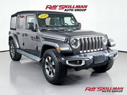 Used 2019 Jeep Wrangler Unlimited Sahara w/ Dual Top Group AWD/4WD image 1