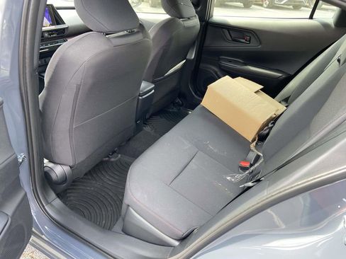 Used 2026 Toyota Prius Plug-In Hybrid image 13