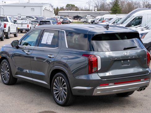Used 2024 Hyundai Palisade Calligraphy image 7