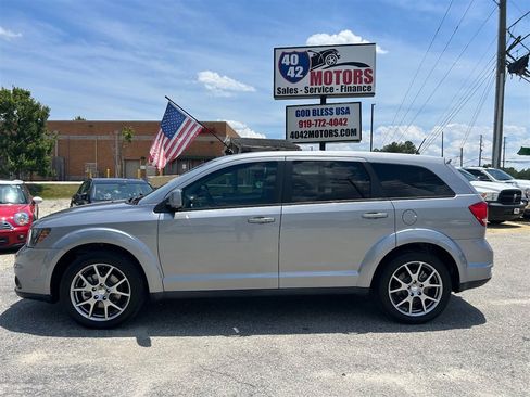 Used 2017 Dodge Journey GT FWD image 2