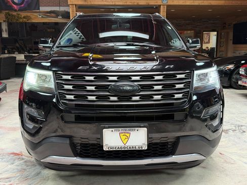 Used 2017 Ford Explorer XLT w/ Equipment Group 201A FWD image 7