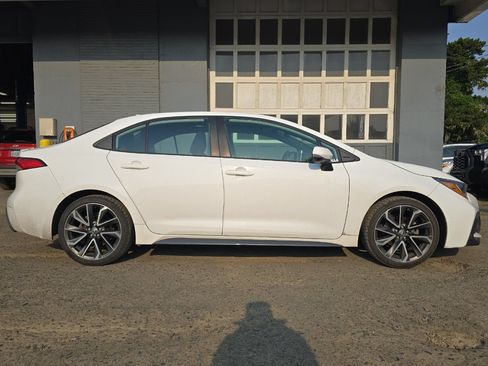 Used 2020 Toyota Corolla SE FWD image 4