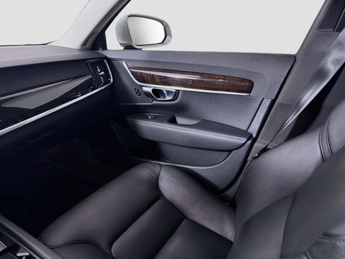 Used 2018 Volvo S90 T5 Momentum w/ Convenience Package FWD image 24