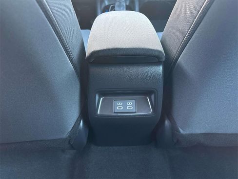 Used 2025 Toyota Corolla LE image 13