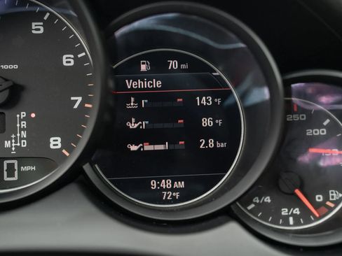 Used 2016 Porsche Cayenne AWD/4WD image 23