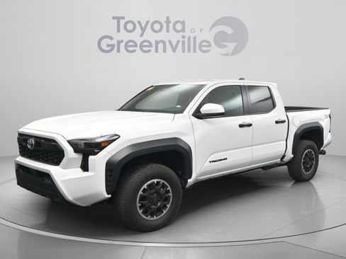 Certified 2024 Toyota Tacoma TRD Off-Road AWD/4WD image 2
