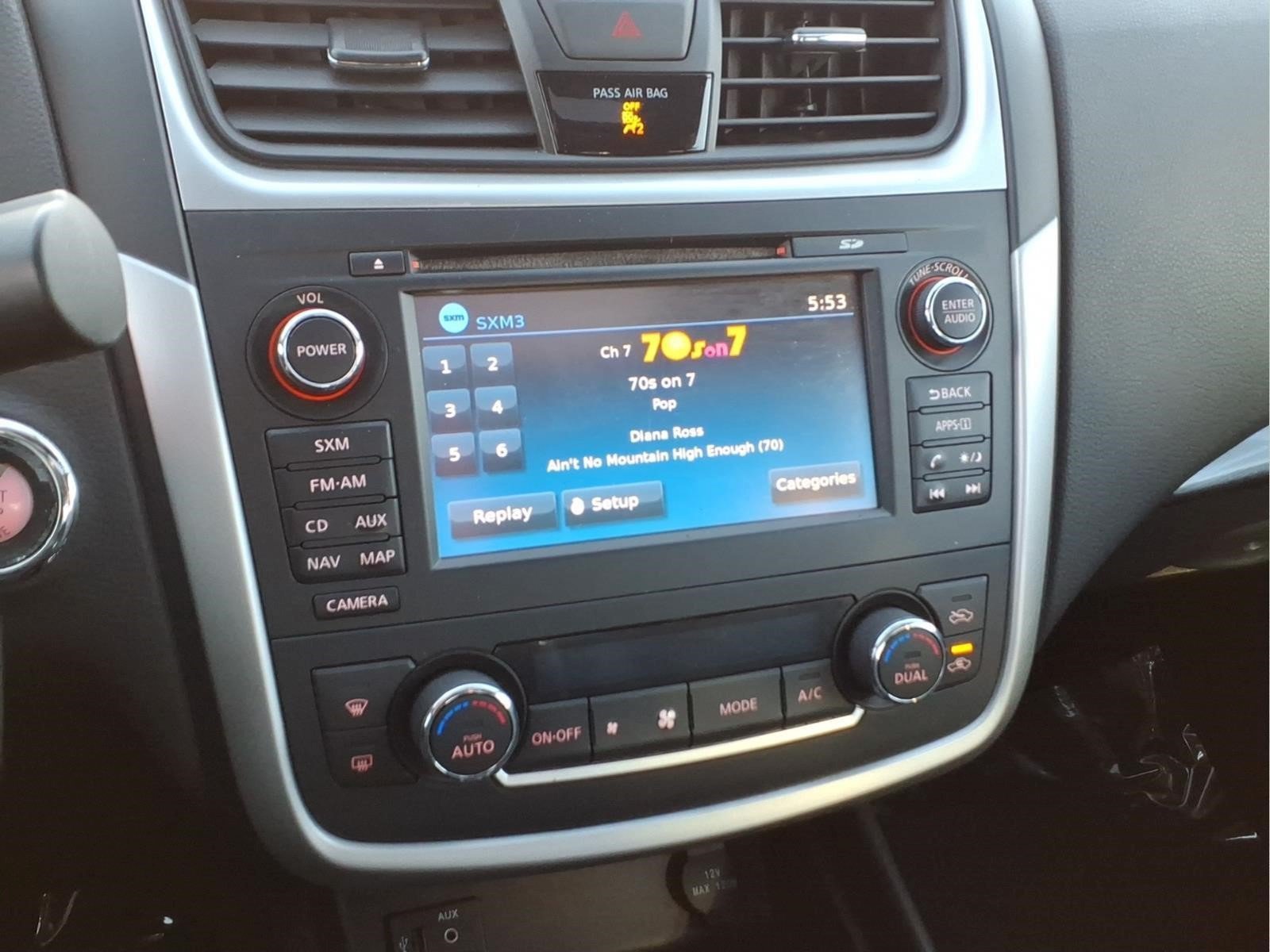 Used 2016 Nissan Altima 3.5 SL w/ 3.5 Technology Package FWD image 17