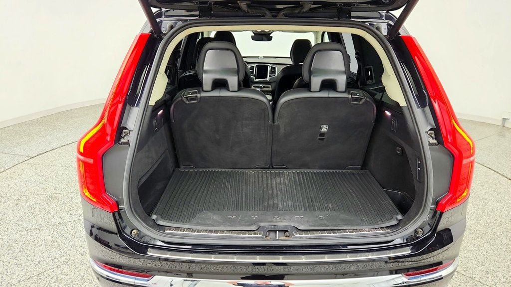 Used 2024 Volvo XC90 T8 Ultimate w/ Lounge Package AWD/4WD image 23