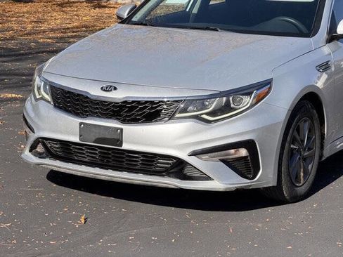 Used 2020 Kia Optima LX image 10