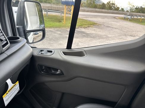 New 2025 Ford Transit 250 148 Medium Roof Extended AWD image 22