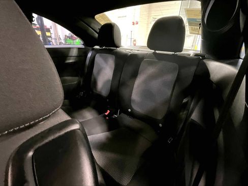 Used 2018 Volkswagen Beetle 2.0T S image 18
