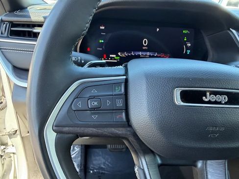 Used 2024 Jeep Grand Cherokee Limited 4xe AWD/4WD image 19